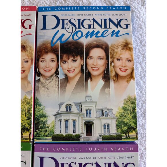 Bundle of 4 "Designing Women" Seasons 1 thru 4  (8 DVD's total) - Picture 5 of 10
